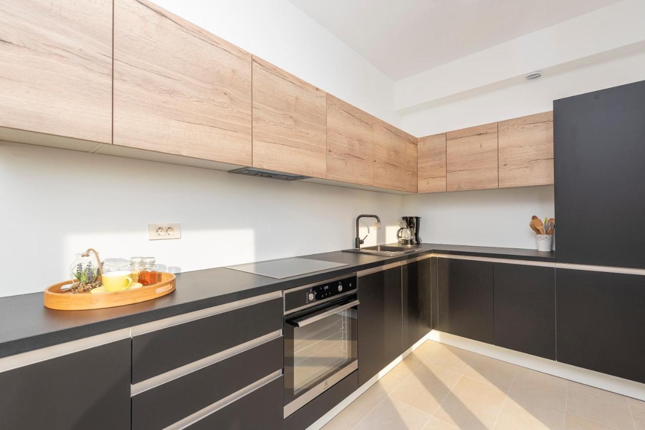 Villa Eni Apartments 1 Mandre Zewnętrze zdjęcie