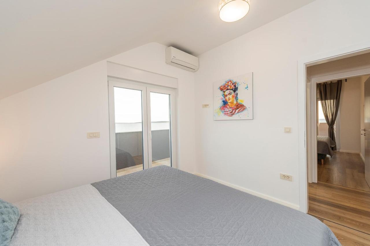 Villa Eni Apartments 1 Mandre Zewnętrze zdjęcie